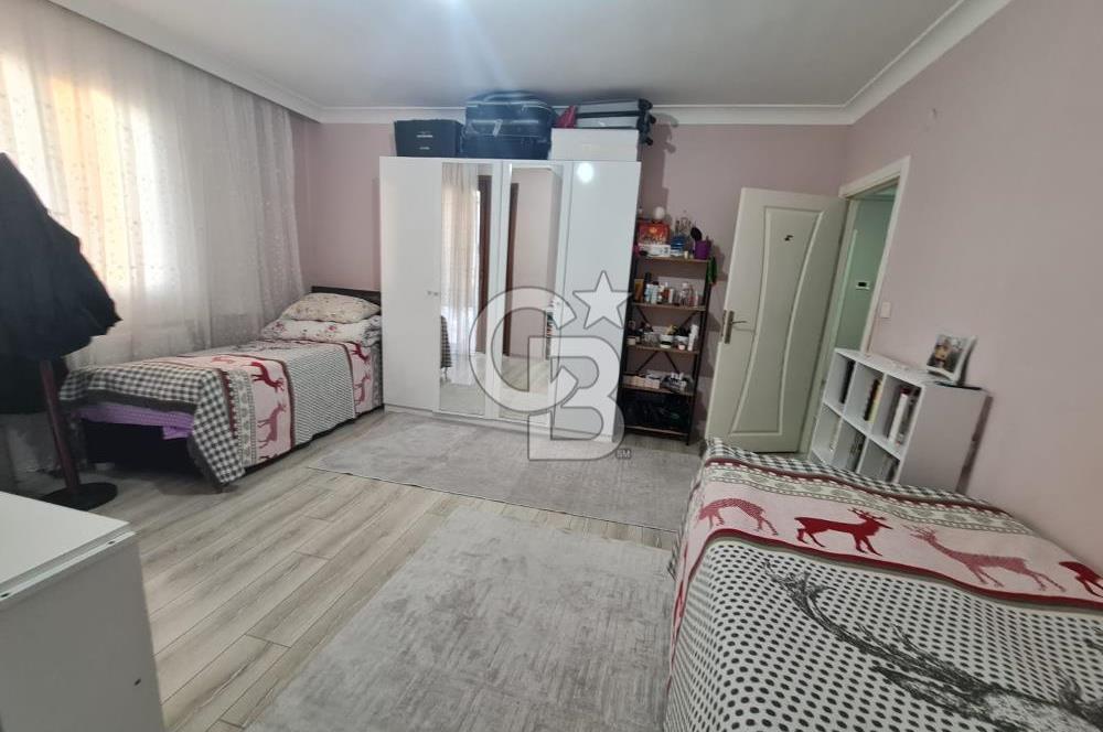 Yenidoğan 'da satılık geniş ara kat daire