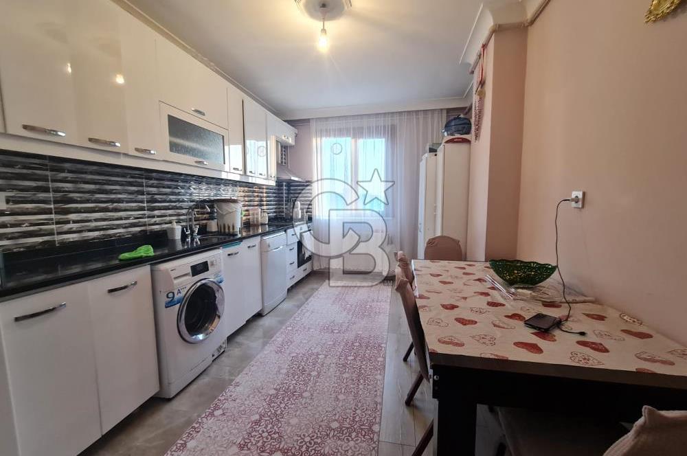 Yenidoğan 'da satılık geniş ara kat daire