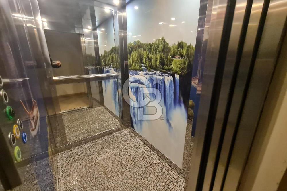 Yenidoğan 'da satılık geniş ara kat daire