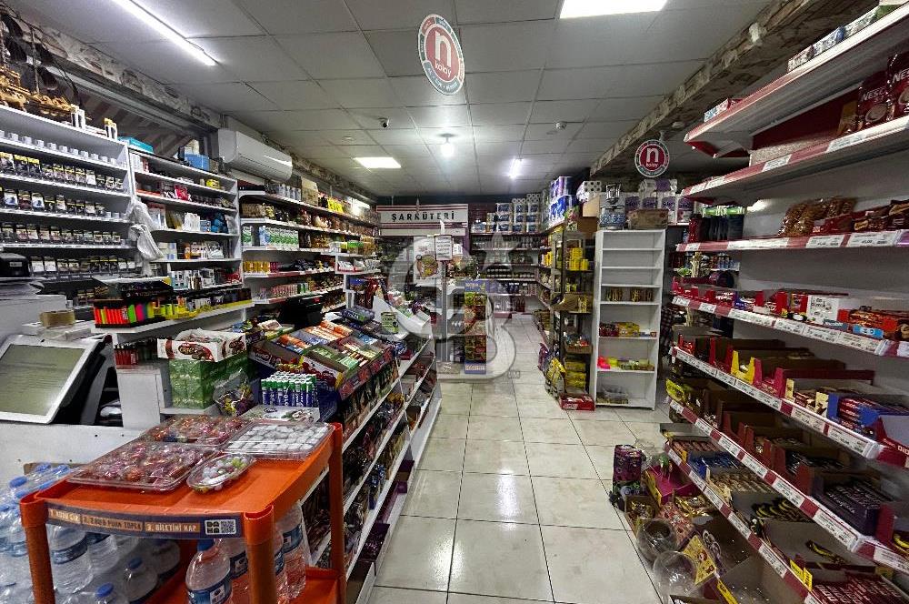 İlkadım Kışla mah. Tabela değeri yüksek Satılık kiracılı dükkan