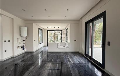 GÜZELBAHÇEDE SATILIK VİLLA