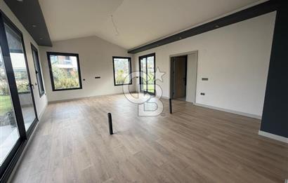 GÜZELBAHÇEDE SATILIK VİLLA