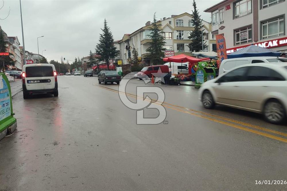 ABDÜLHAK HAMİT CADDESİ ÜZERİ KİRALIK DÜKKAN