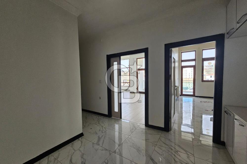 BAĞLICA'DA MERKEZİ KONUMDA , BOYALI MASRAFSIZ KİRALIK 4+1 DAİRE