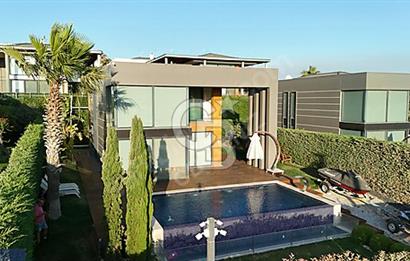 ÇEŞME DALYAN 4+2 TRİPLEKS HAVUZLU ULTRA LÜKS SATILIK VİLLA