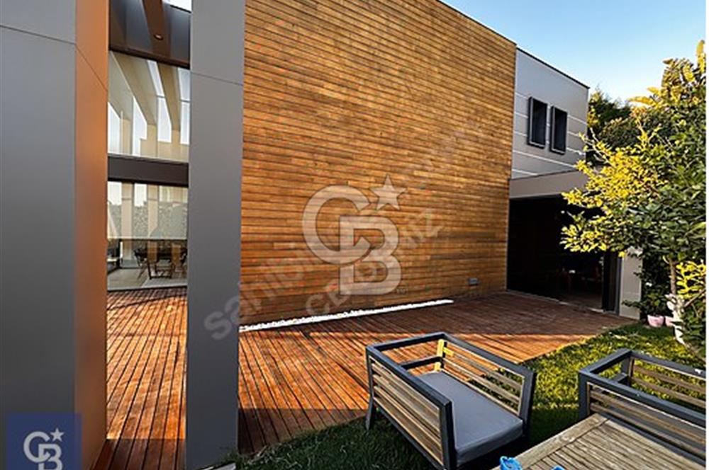 ÇEŞME DALYAN 4+2 TRİPLEKS HAVUZLU ULTRA LÜKS SATILIK VİLLA