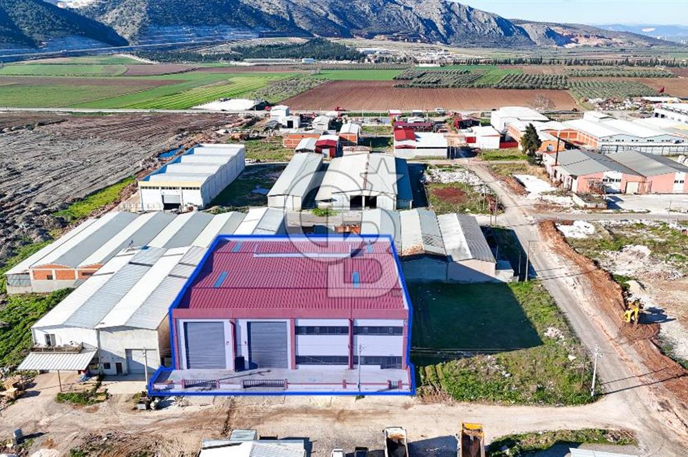 AKHİSAR YENİ SANAYİ SİTESİNDE SATILIK FABRİKA