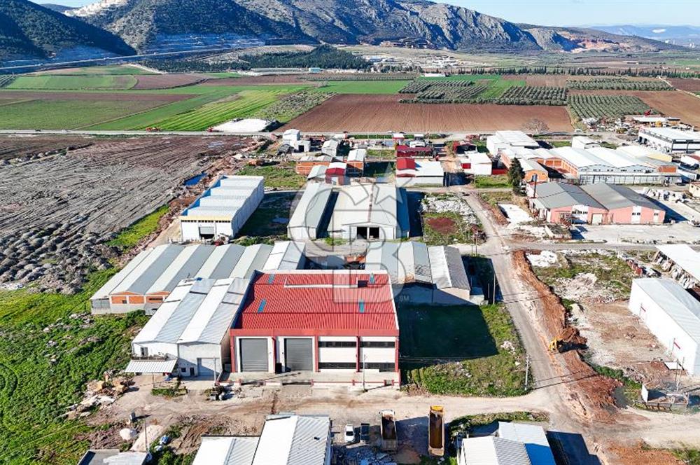 AKHİSAR YENİ SANAYİ SİTESİNDE SATILIK FABRİKA