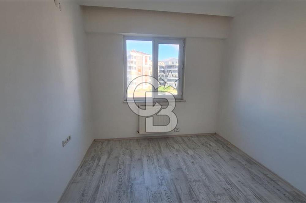 ÇANAKKALE HAMİDİYEDE SİTE İÇİ ARA KAT KİRALIK 1+1 DAİRE