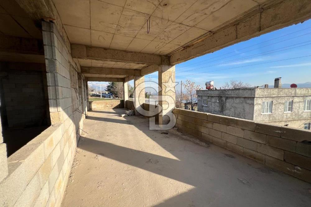 CB'DEN KÖSELİDE 2 KATLI KARGASI BİTMİŞ SATILIK BAĞ EVİ