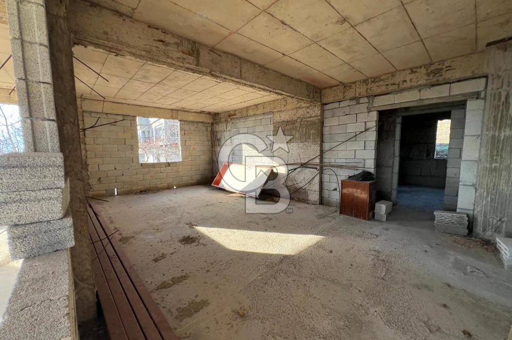 CB'DEN KÖSELİDE 2 KATLI KARGASI BİTMİŞ SATILIK BAĞ EVİ