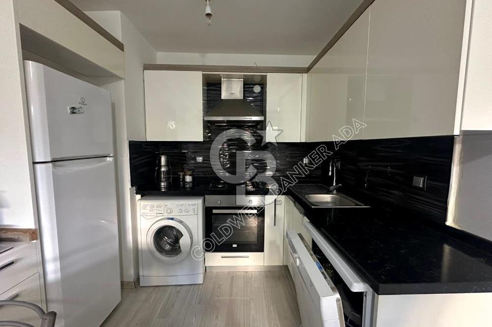 KUSADASI MERKEZDE SAHİLE YÜRÜME MESAF SATILIK 1+1 EŞYALI DAİRE
