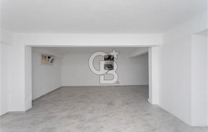 Foça Kazım Dirik Mah. Karayol Üzerinde Kiralık Dükkan