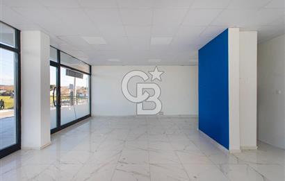 Foça Kazım Dirik Mah. Karayol Üzerinde Kiralık Dükkan