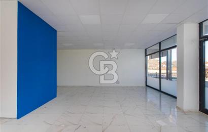 Foça Kazım Dirik Mah. Karayol Üzerinde Kiralık Dükkan