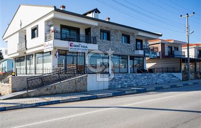 Foça Kazım Dirik Mah. Karayol Üzerinde Kiralık Dükkan