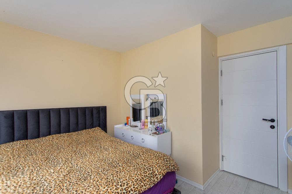 Yenifoça'da Full Deniz Manzaralı Satılık 3+1 Villa