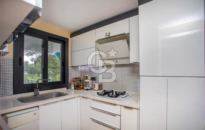 Yenifoça'da Full Deniz Manzaralı Satılık 3+1 Villa