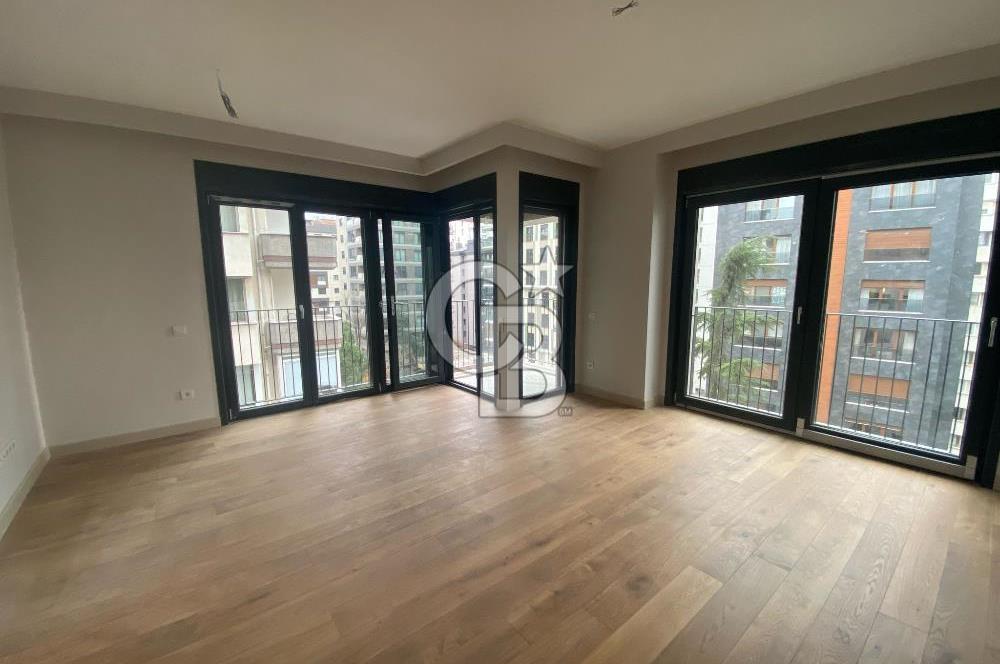 ERENKÖY BAĞDAT CADDESİNE 1.SOKAK'TA 3+1 BALKONLU NET 100M2 DAİRE