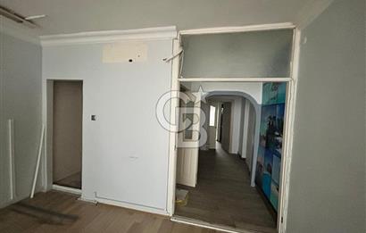 Altıyol Söğütlüçeşme caddesine bakan tabela değerli ofis