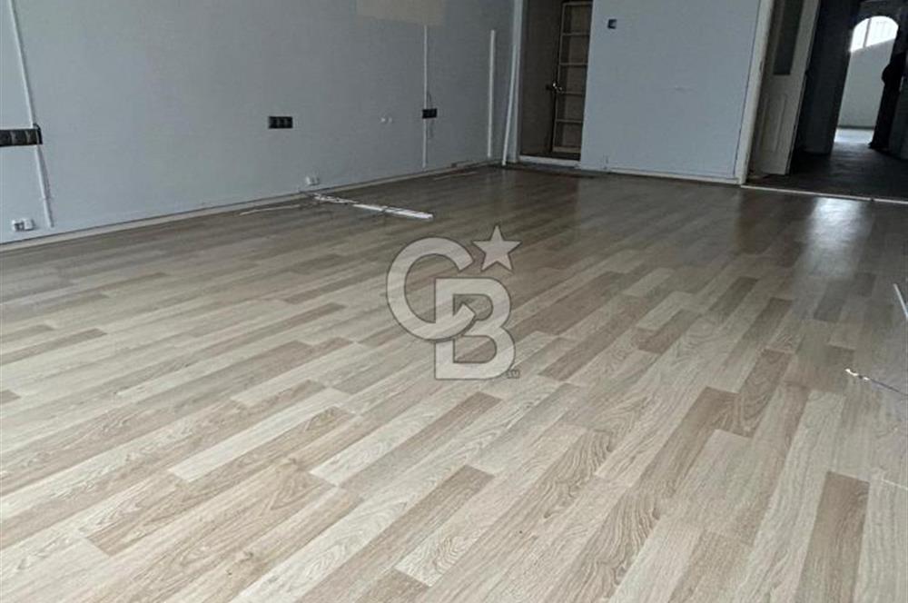 Altıyol Söğütlüçeşme caddesine bakan tabela değerli ofis