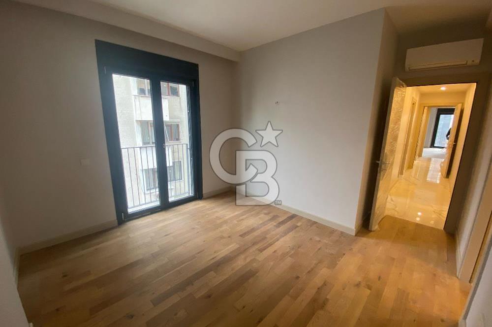 ERENKÖY BAĞDAT CADDESİNE 1.SOKAK'TA 3+1 BALKONLU NET 100M2 DAİRE