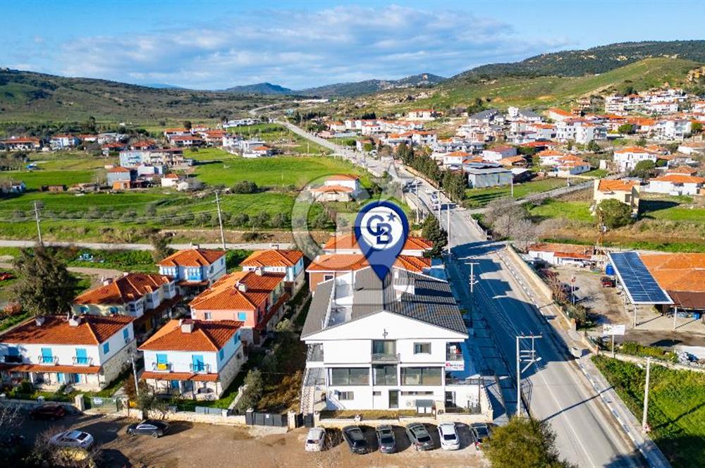 Foça Kazım Dirik Mah. Karayol Üzerinde Kiralık Dükkan