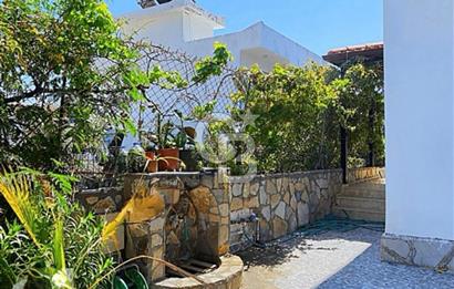 MARMARİS TURUNÇ'TA MERKEZİ KONUMDA SATILIK MÜSTAKİL TRİPLEKS EV