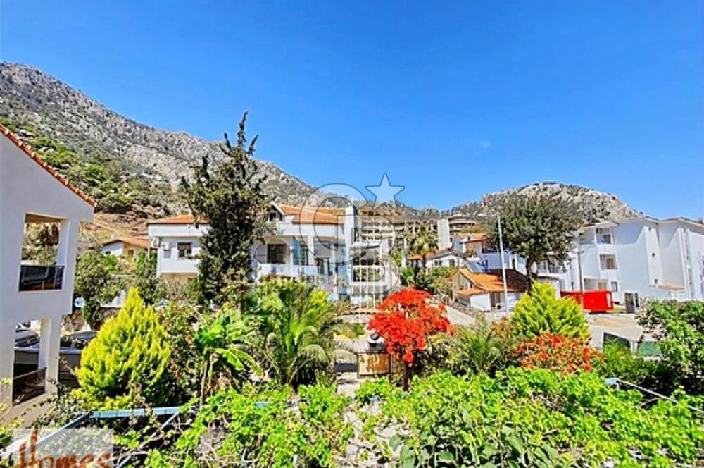 MARMARİS TURUNÇ'TA MERKEZİ KONUMDA SATILIK MÜSTAKİL TRİPLEKS EV