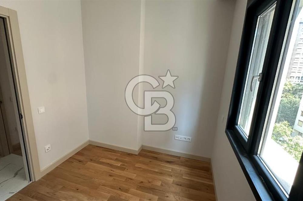 ERENKÖY BAĞDAT CADDESİNE 1.SOKAK'TA 3+1 BALKONLU NET 100M2 DAİRE