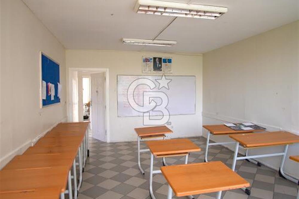 BÜYÜKÇEKMECE DE E-5 CEPHELİ SATILIK KOMPLE BİNA