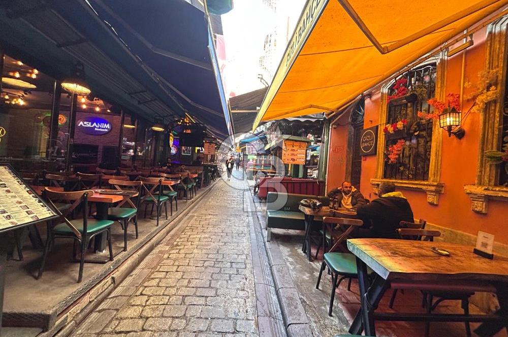 TAKSİM NEVİZADE DE SATILIK KOMPLE BİNA