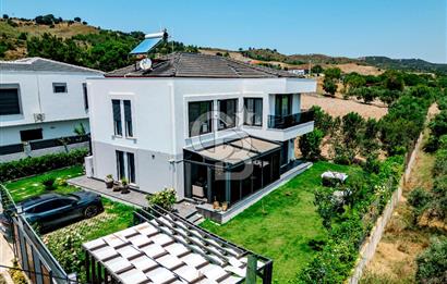 Kavakdere'de Özel Mimari / Geniş Bahçeli 4+1 Müstakil Villa