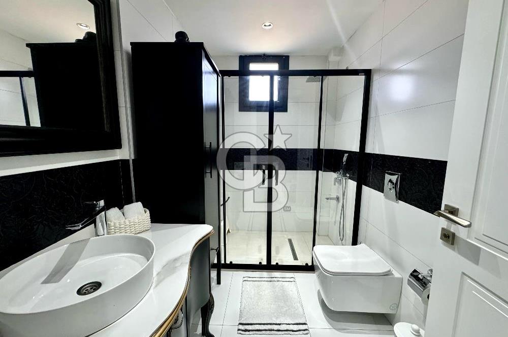 Kavakdere'de Özel Mimari / Geniş Bahçeli 4+1 Müstakil Villa