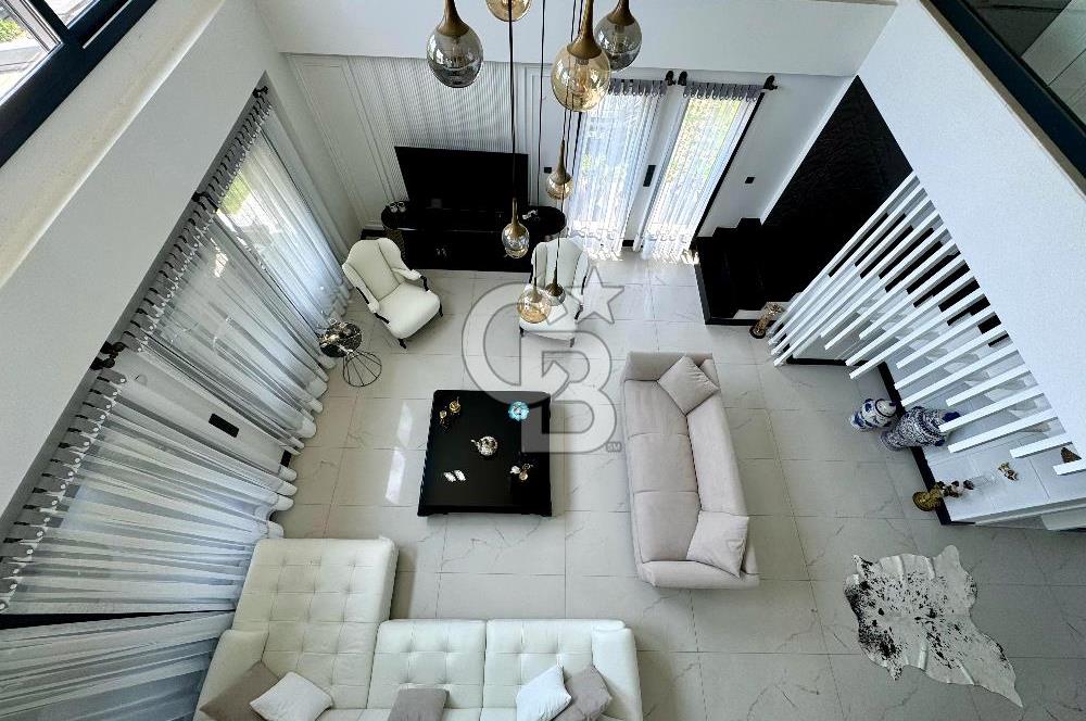 Kavakdere'de Özel Mimari / Geniş Bahçeli 4+1 Müstakil Villa