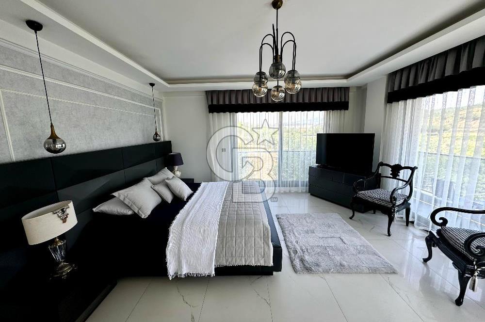 Kavakdere'de Özel Mimari / Geniş Bahçeli 4+1 Müstakil Villa