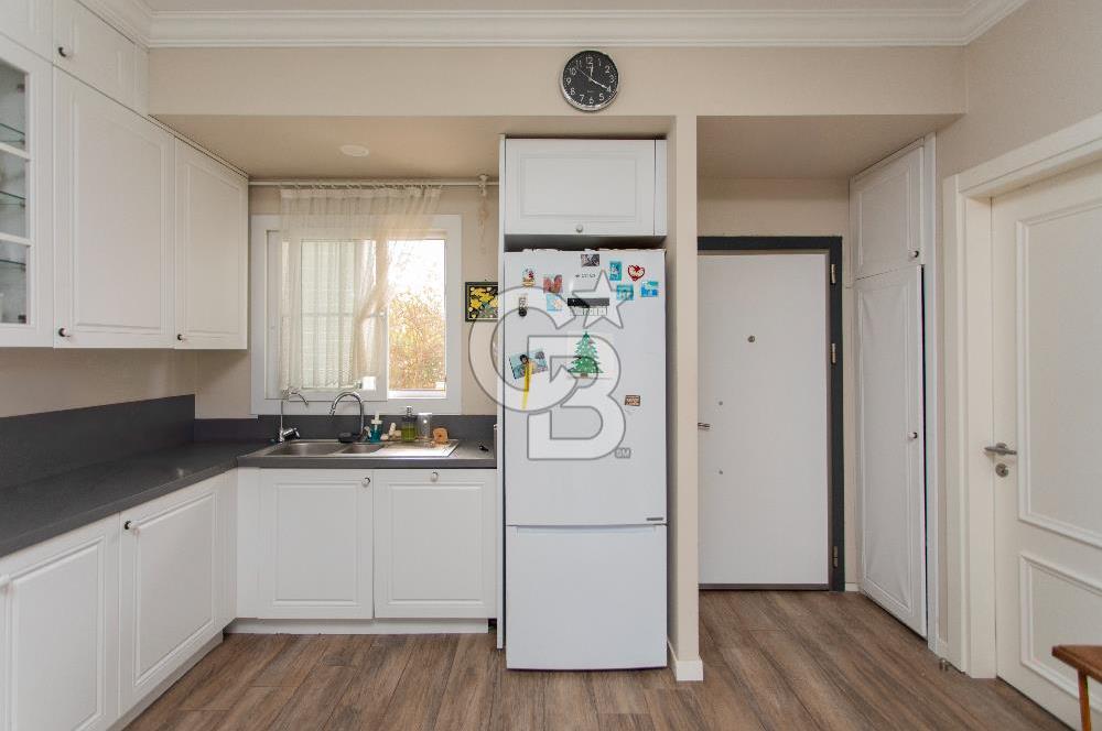 Foça Hacıveli Mah. Mia Focha Sitesinde Satılık 3+1 Villa