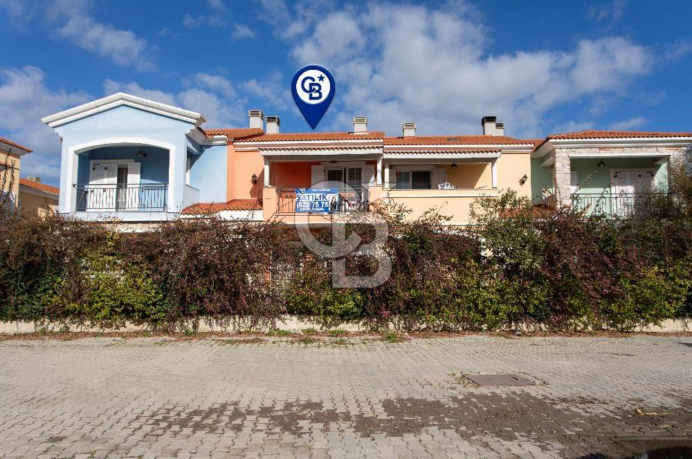 Foça Hacıveli Mah. Mia Focha Sitesinde Satılık 3+1 Villa