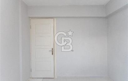 Foça Fevzipaşa Mah. Merkezi Konumda Satılık 3+1 Daire