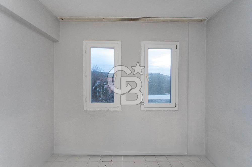 Foça Fevzipaşa Mah. Merkezi Konumda Satılık 3+1 Daire