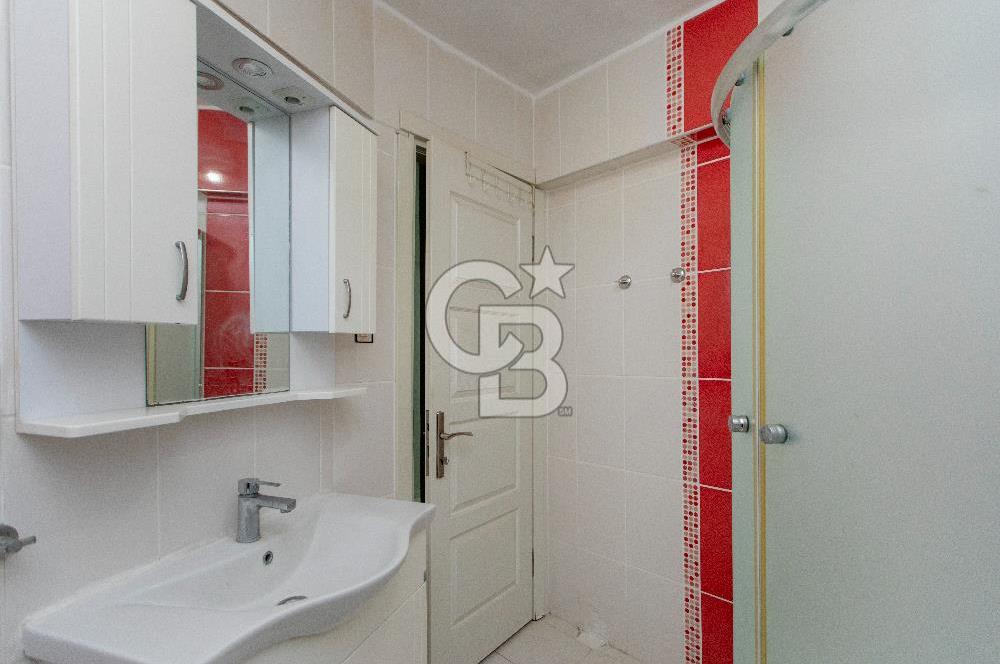 Foça Fevzipaşa Mah. Merkezi Konumda Satılık 3+1 Daire