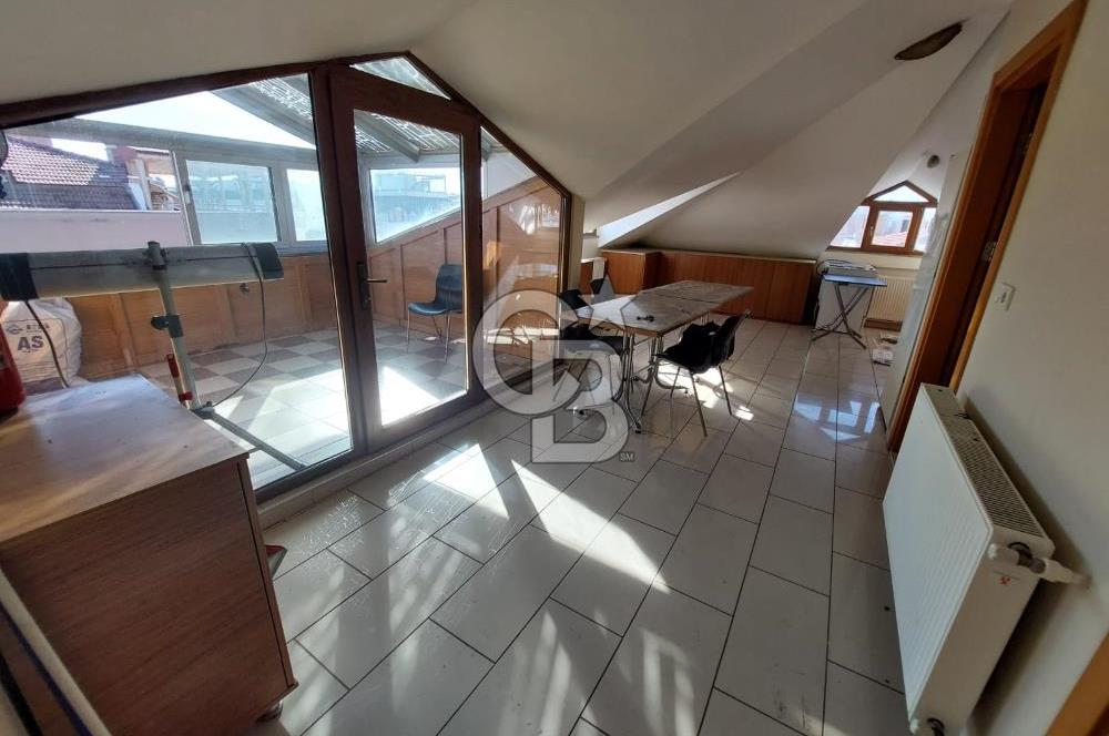 Pendik Batı mah kiralık 3 katlı işyeri ofis katları 220 m2 net