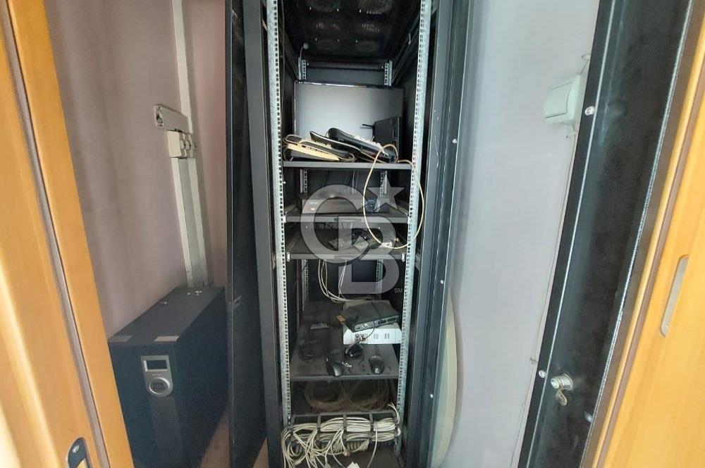 Pendik Batı mah kiralık 3 katlı işyeri ofis katları 220 m2 net