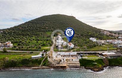 Yenifoça'da Full Deniz Manzaralı Satılık 3+1 Villa