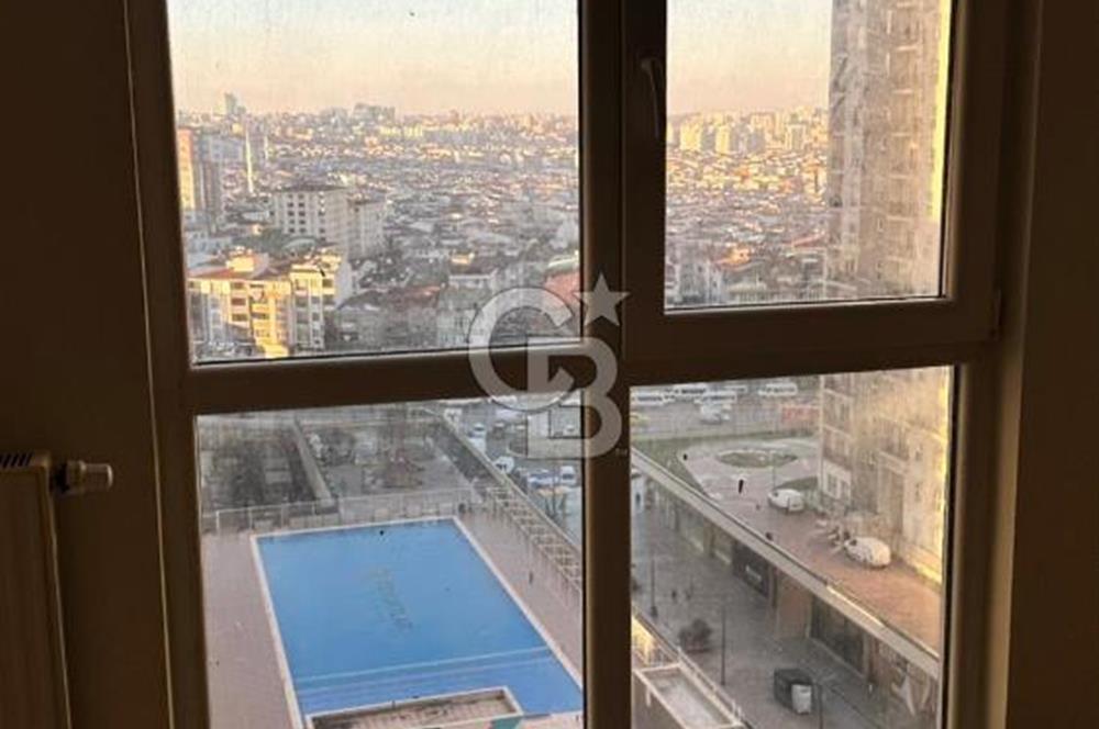  Özyurtlar N Logo Sitesi’nde Havuz Manzaralı, Sosyal Olanaklı 1+1 Kiralık Daire