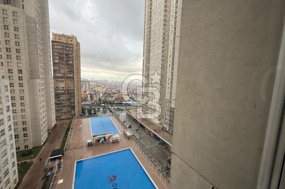  Özyurtlar N Logo Sitesi’nde Havuz Manzaralı, Sosyal Olanaklı 1+1 Kiralık Daire