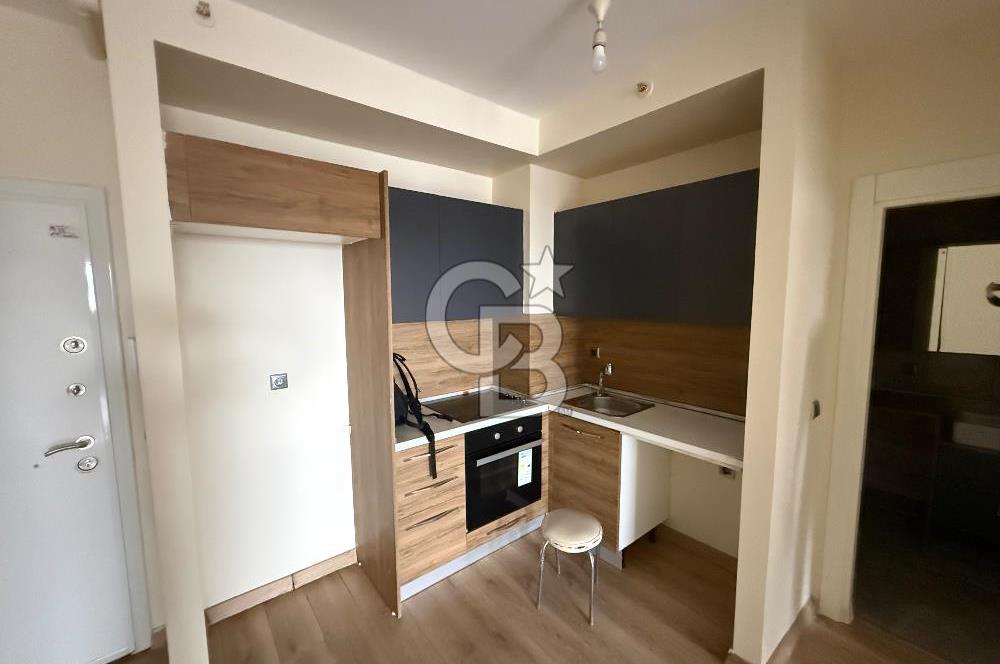  Özyurtlar N Logo Sitesi’nde Havuz Manzaralı, Sosyal Olanaklı 1+1 Kiralık Daire