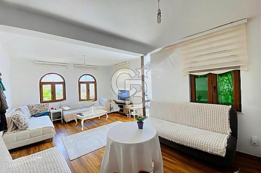 MARMARİS TURUNÇ'TA MERKEZİ KONUMDA SATILIK MÜSTAKİL TRİPLEKS EV