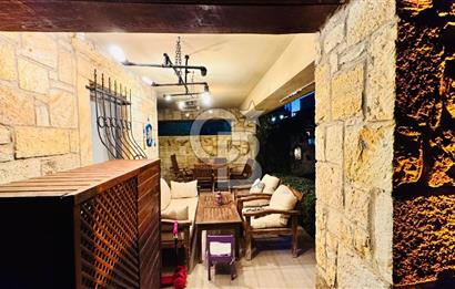 Foça Atatürk Mah. Havuzlu Sitede Eşyalı Kiralık 1+1 Daire