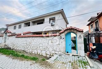 Foça Kazım Dirik Mah. Kiralık 3+1 Müstakil Villa - 1 - 327956